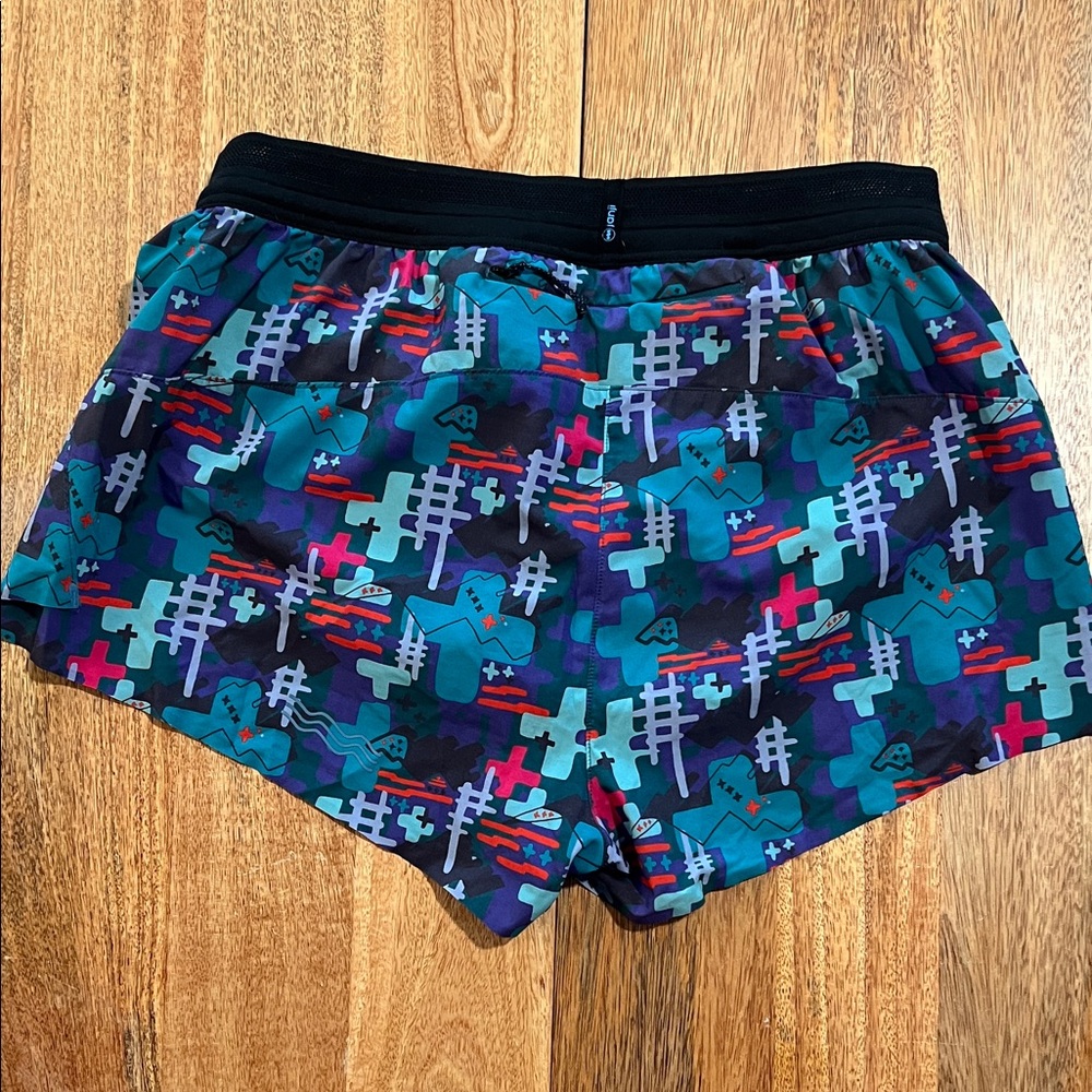 Janji women’s running shorts - Picture 3 of 4